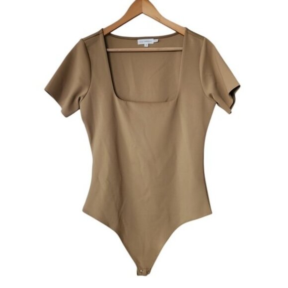 Good American Scuba Modern Bodysuit Square Neck Short Sleeve Women Size 4 Pecan - Picture 1 of 5